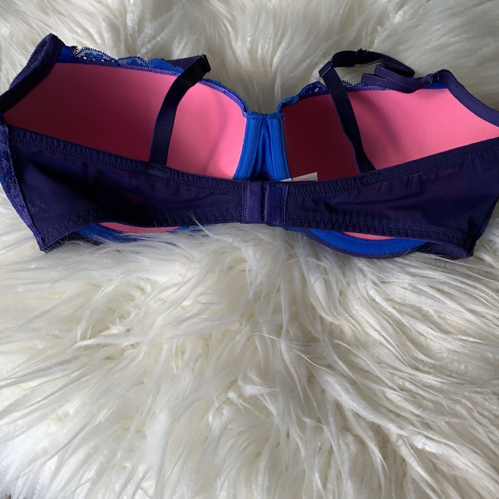 🌟VICTORIAS SECRET PUSH-UP BRA🌟 - Picture 4 of 8